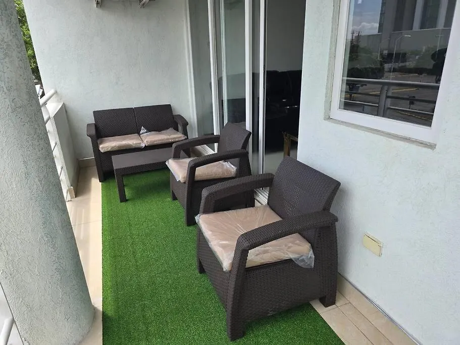 Cosmopolitan Retreat - New Kingston Apartment Jamaica